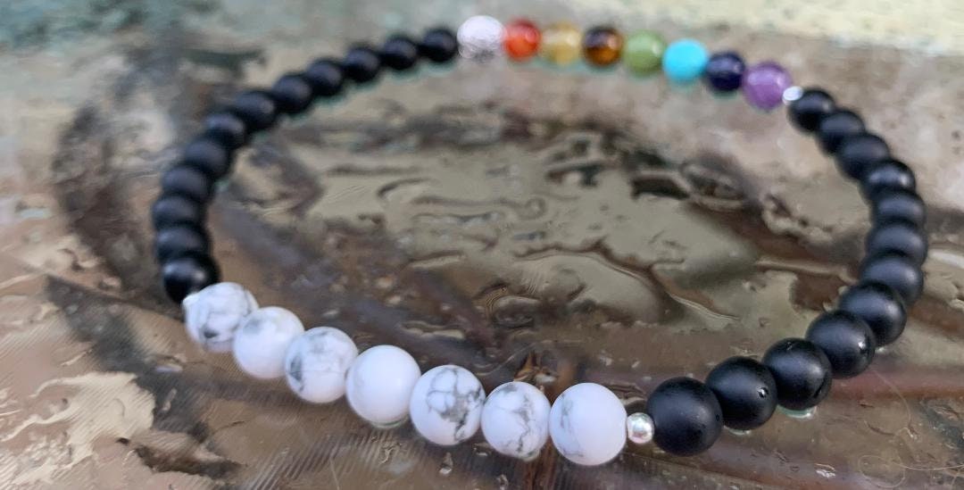 Chakra Balance - Protection Strength - Spiritual Intuition White Howlite - Crystal Therapy Holistic Healing REAL Gemstone Bracelet - Chakras