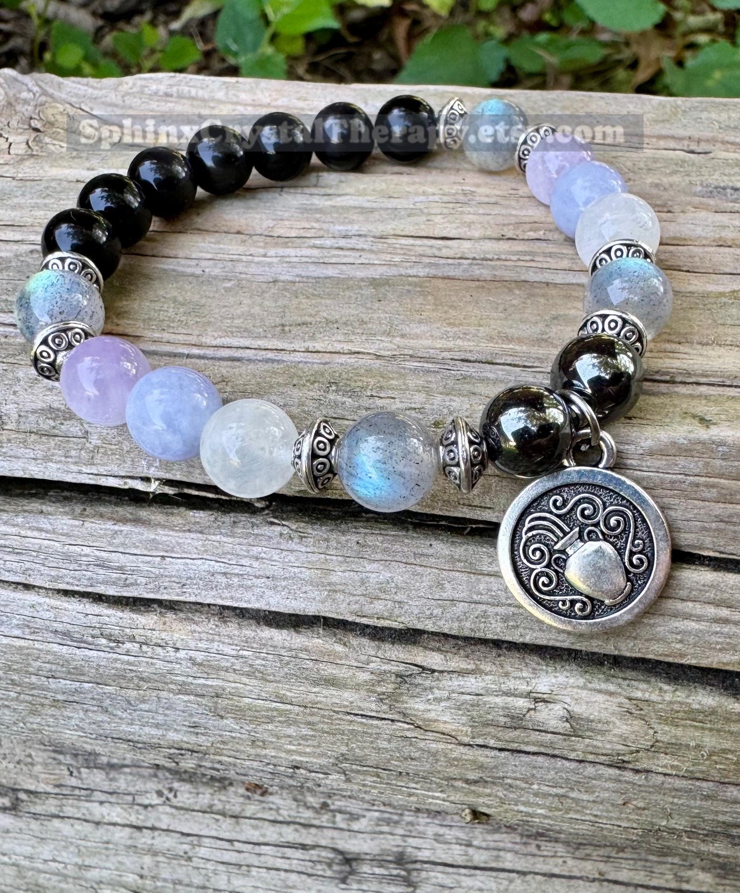 Aquarius Energy - Zodiac Astrology Bracelet " The Visionary, Aquarius " January February Birthday - Crystal Healing Gemstone Bracelet
