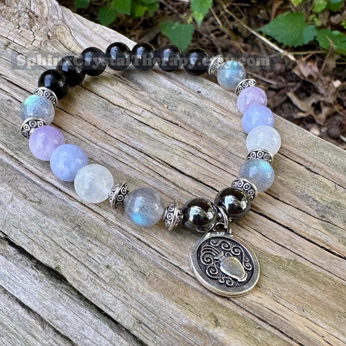 Aquarius Energy - Zodiac Astrology Bracelet " The Visionary, Aquarius " January February Birthday - Crystal Healing Gemstone Bracelet